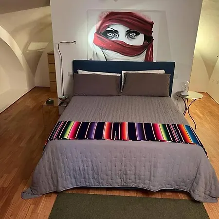 Hotel Pop Art Flat In Mergellina 5 Minutes To The